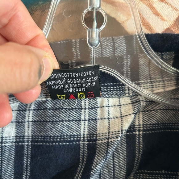 Navy and White Plaid Flannel Casual Button-Down Shirt - Picture 6 of 16